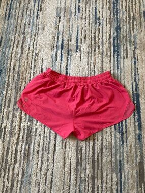 Lululemon Shorts Womens 10 Pink Gym Athletic Activewear Running Sportswear